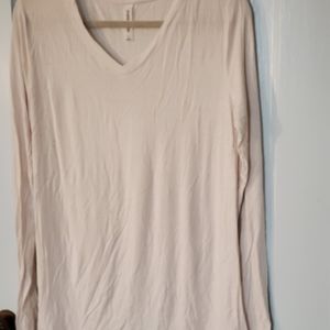 Basic long sleeve t-shirt